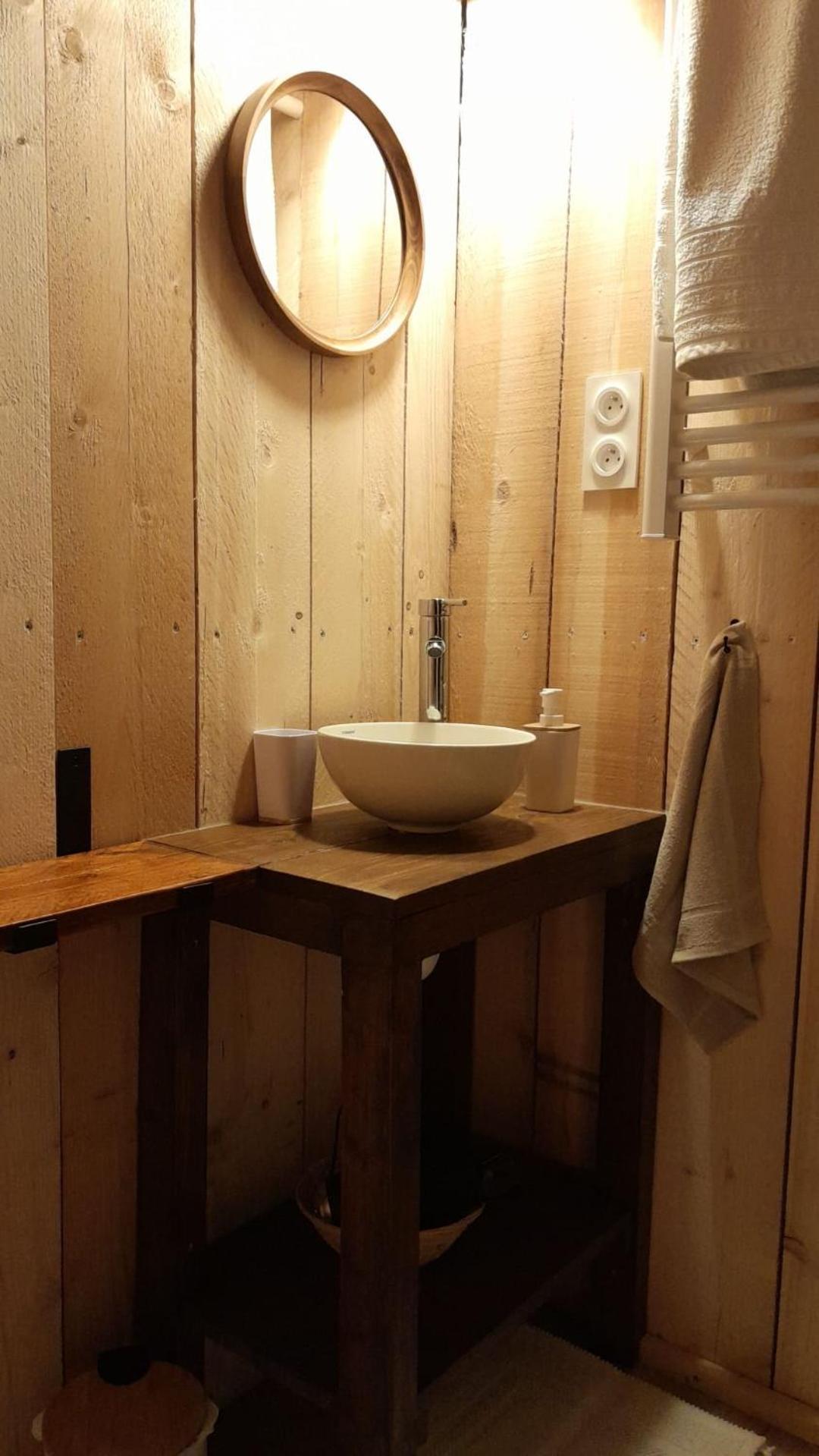 La Cabane En Bois Tourves Exterior photo