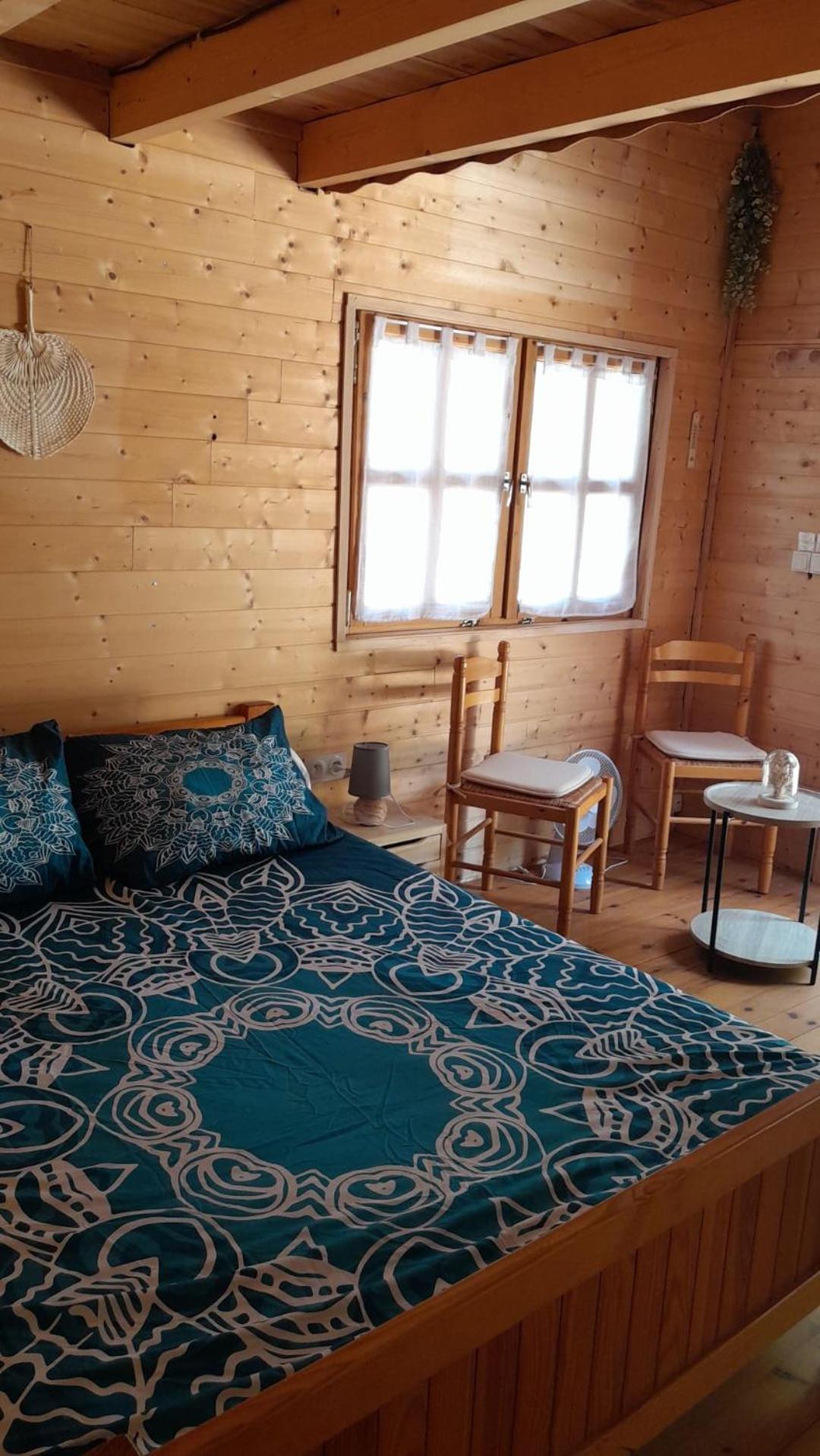 La Cabane En Bois Tourves Exterior photo